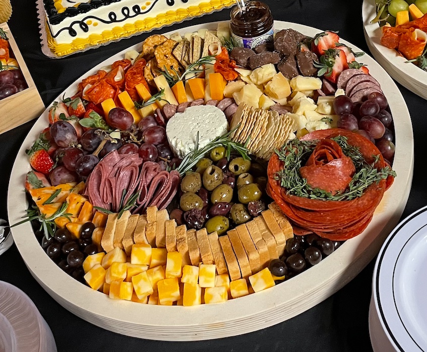 Picnic tray